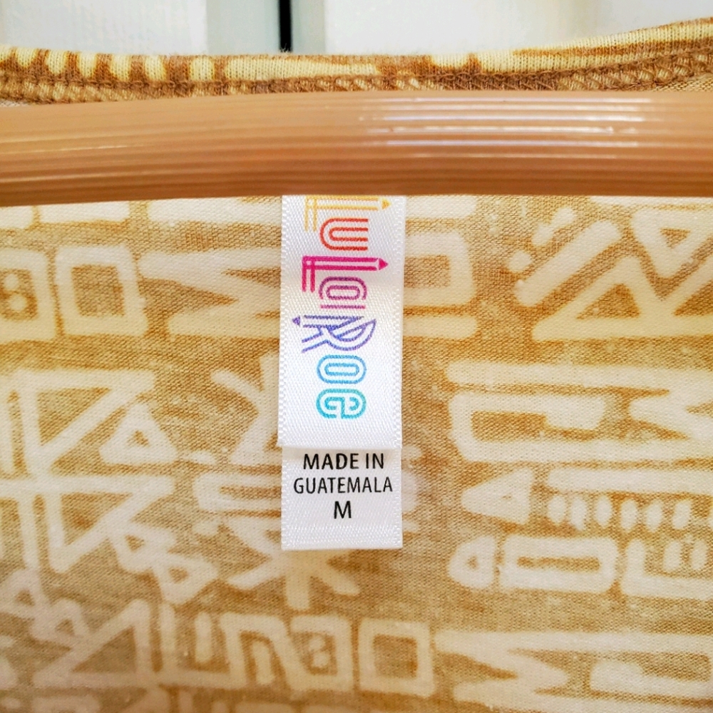 LulaRoe Tee - Picture 2 of 3
